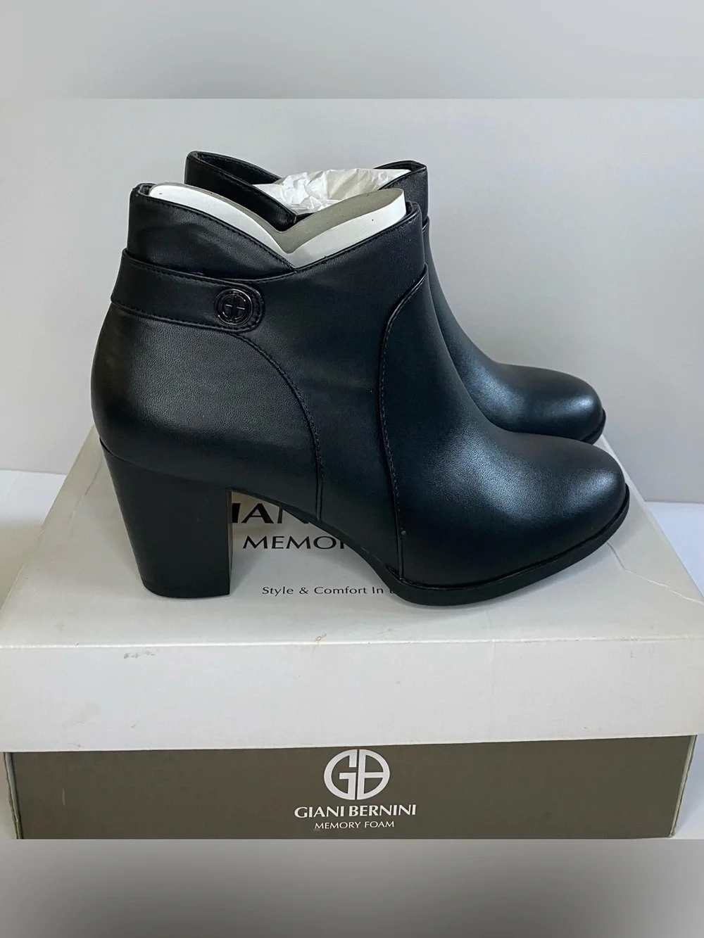 Giani Bernini Black Block Heel Ankle Bootie - NEW IN BOX